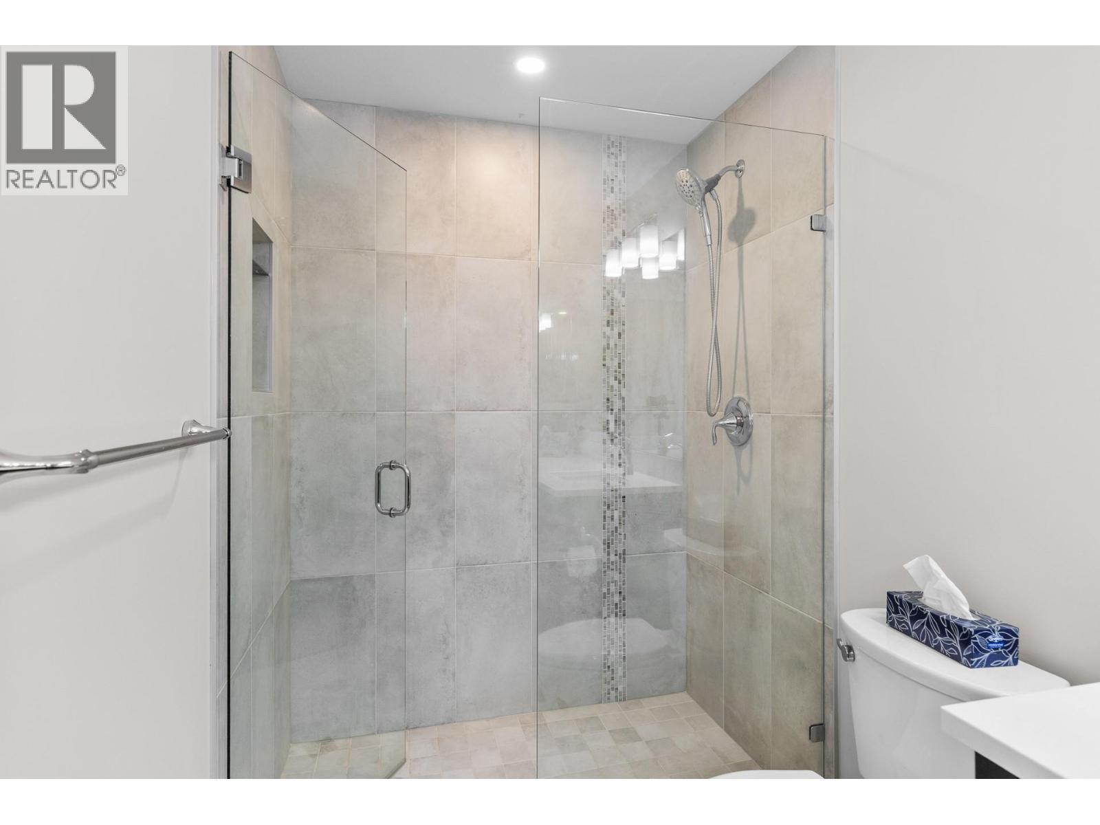 #302 3475 Granite Close - 23