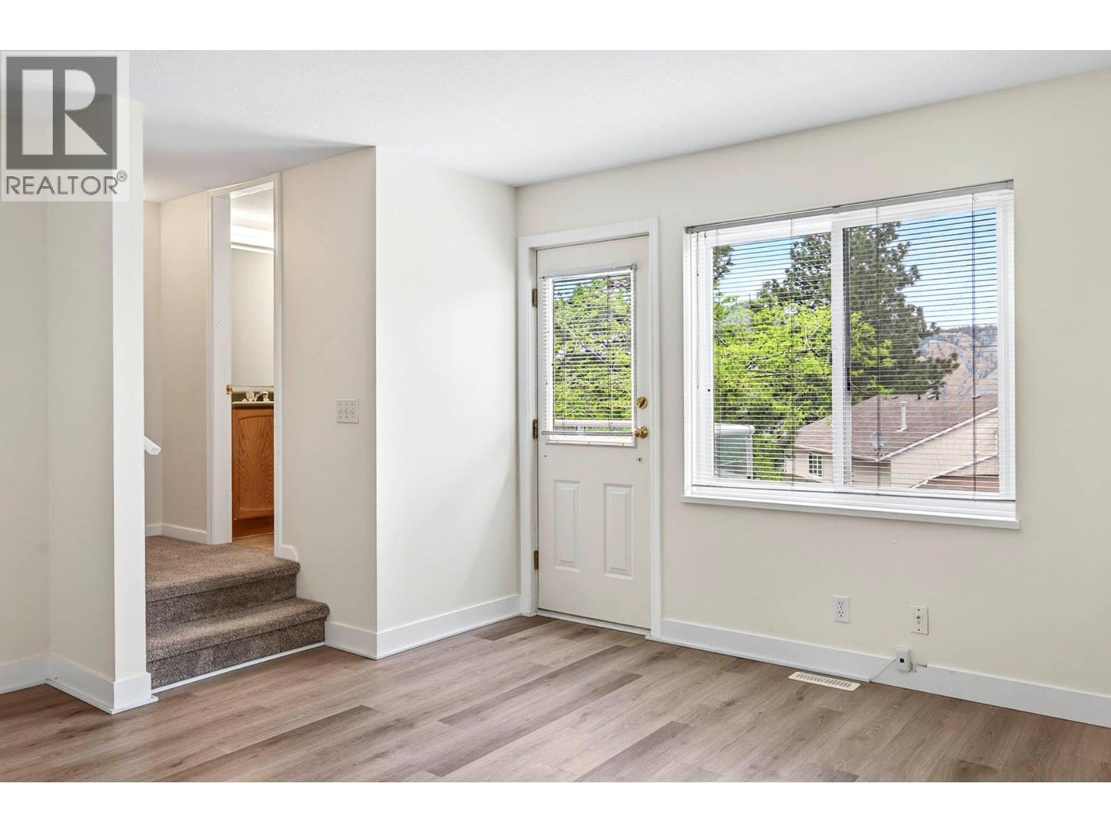 #15 2050 QU'APPELLE Boulevard - 7