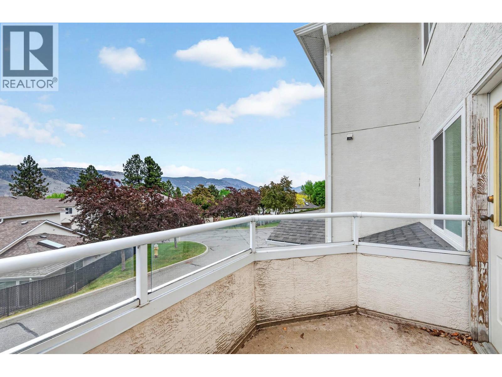 #15 2050 QU'APPELLE Boulevard - 35