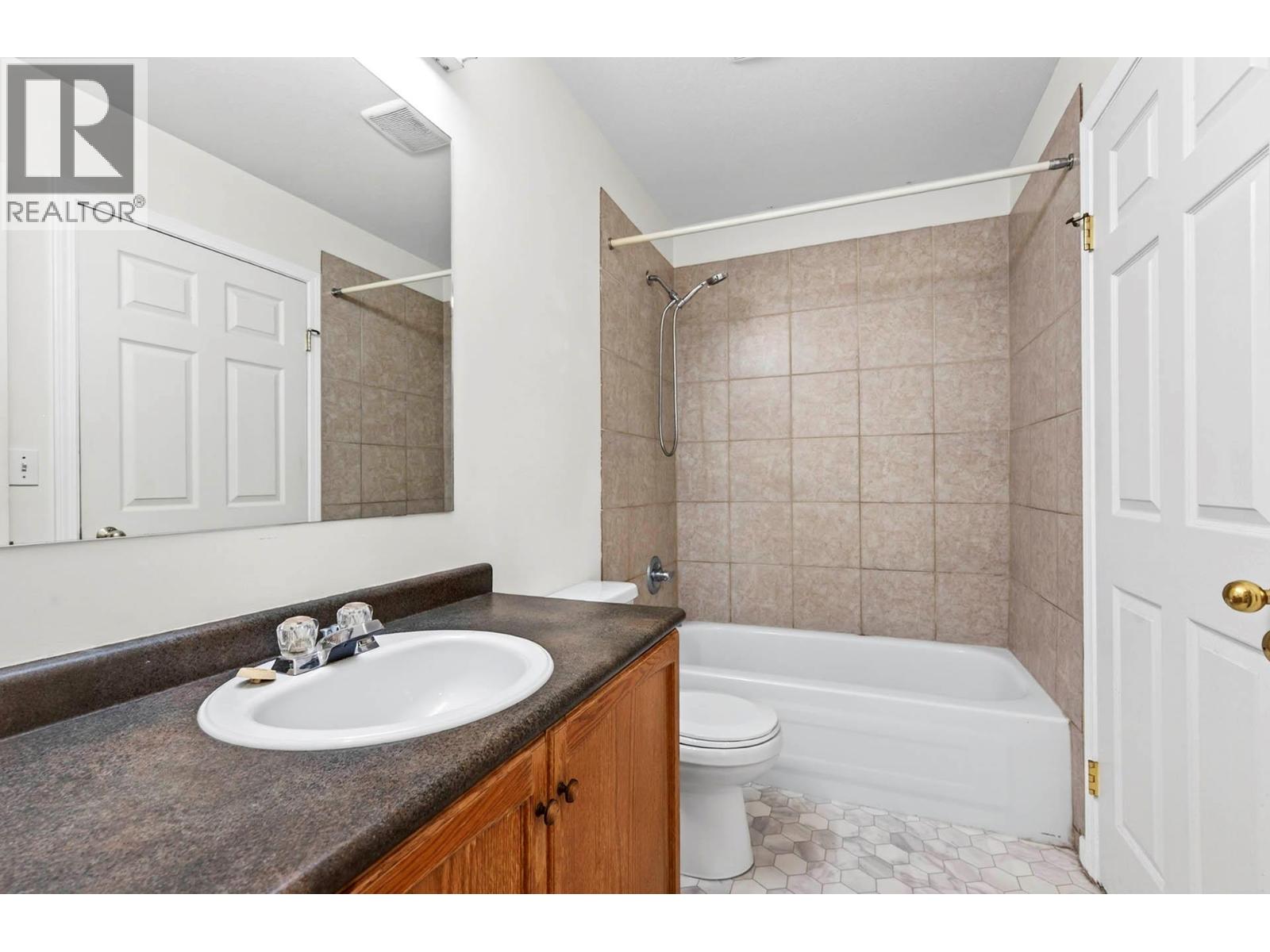 #15 2050 QU'APPELLE Boulevard - 26