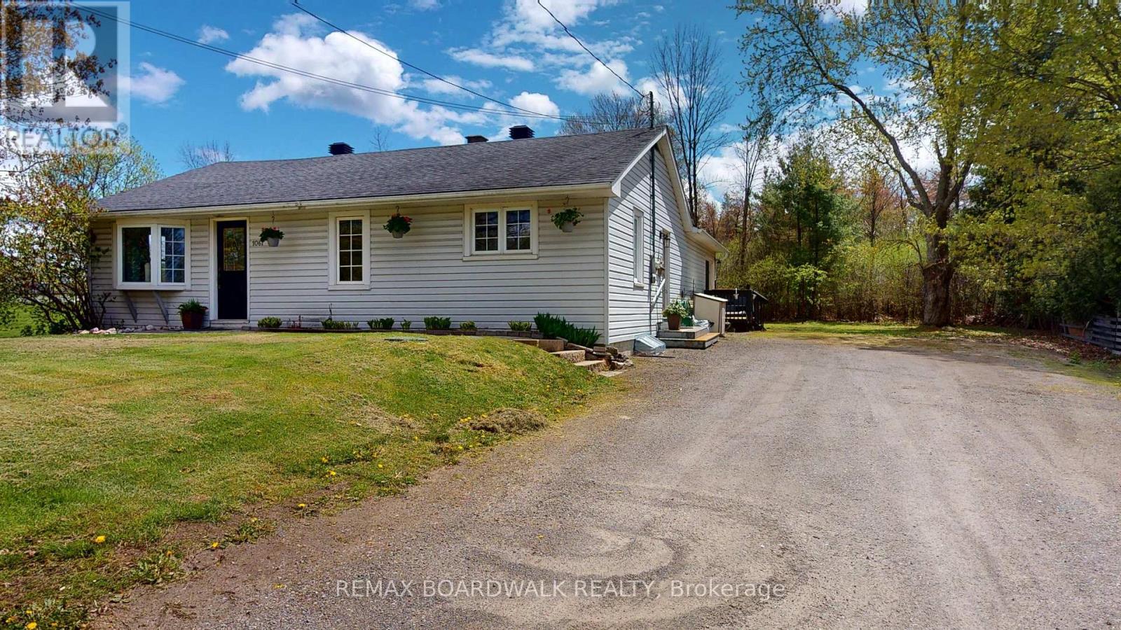 1061 CENTENNIAL ROAD - 26