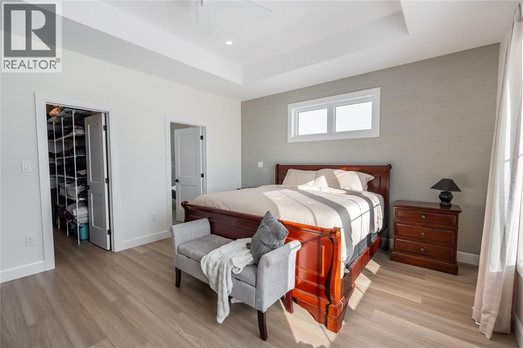 3613 Queen STREET - 16