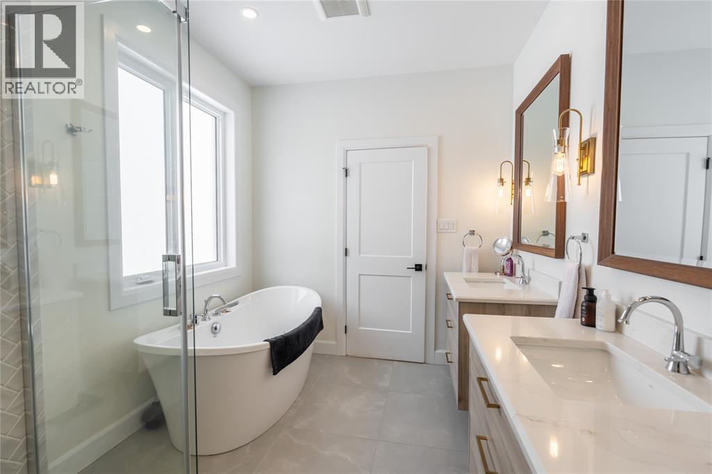 3613 Queen STREET - 19