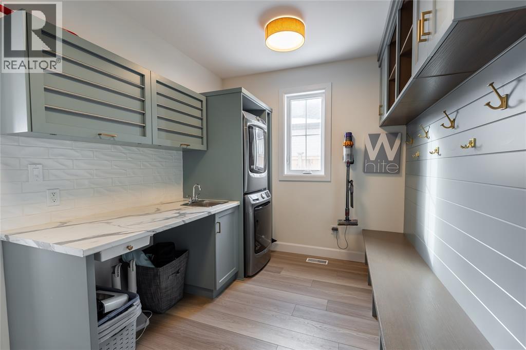 3613 Queen STREET - 25