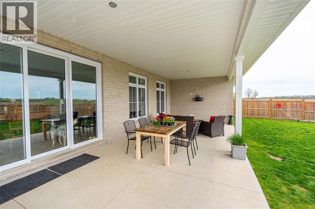 3613 Queen STREET - 35