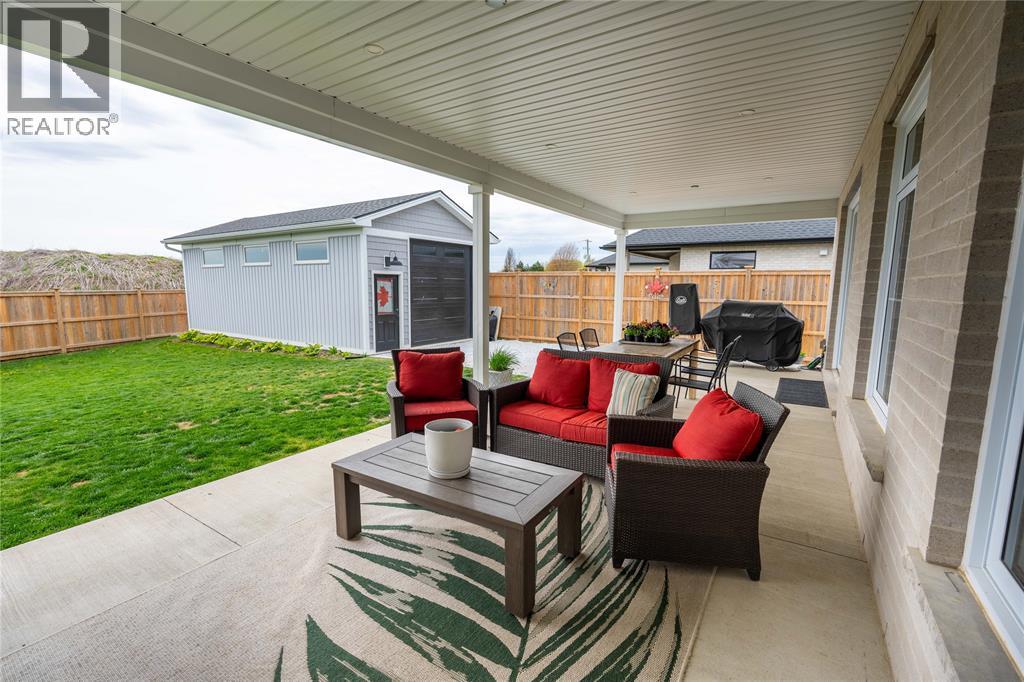 3613 Queen STREET - 37
