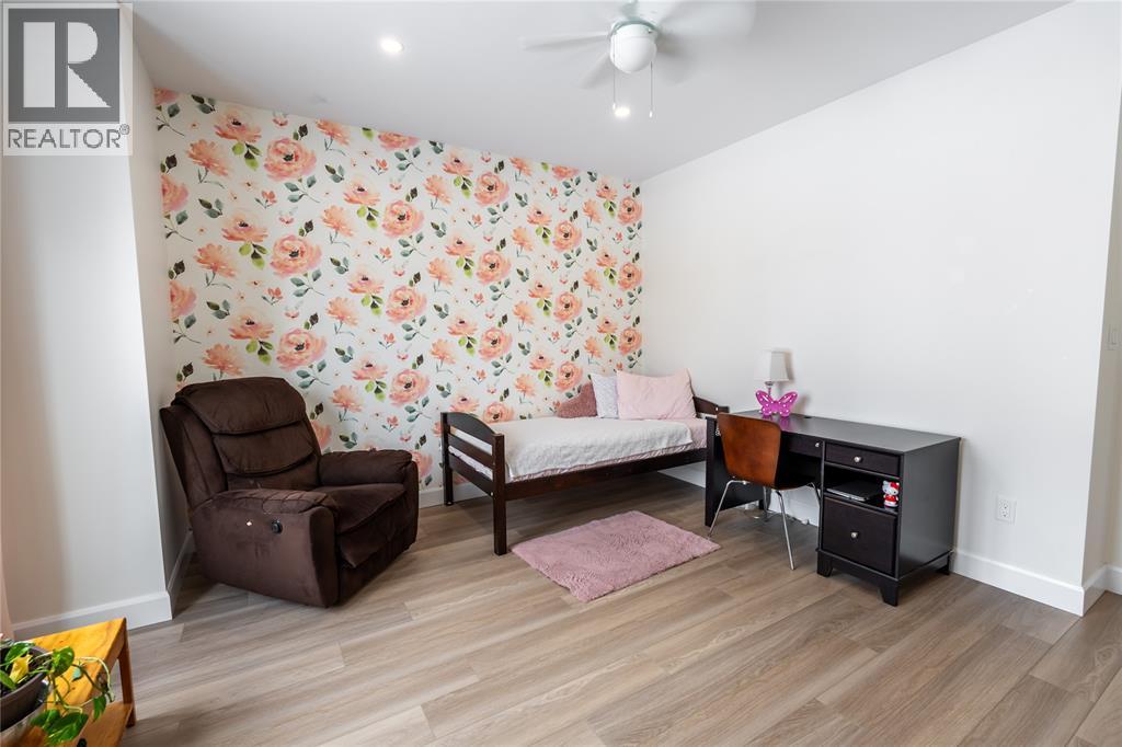 3613 Queen STREET - 23