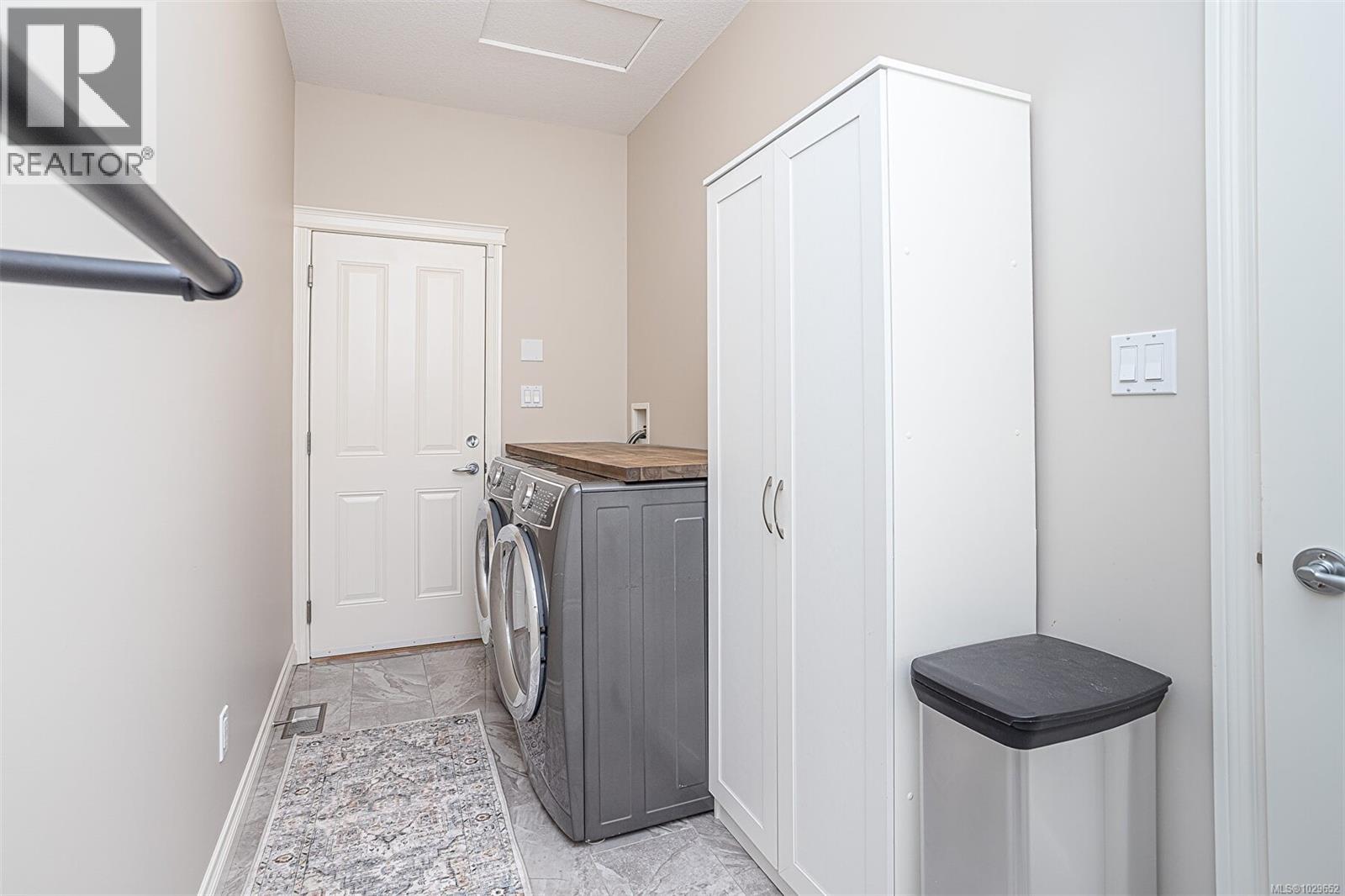 514 Ballou Pl - 30