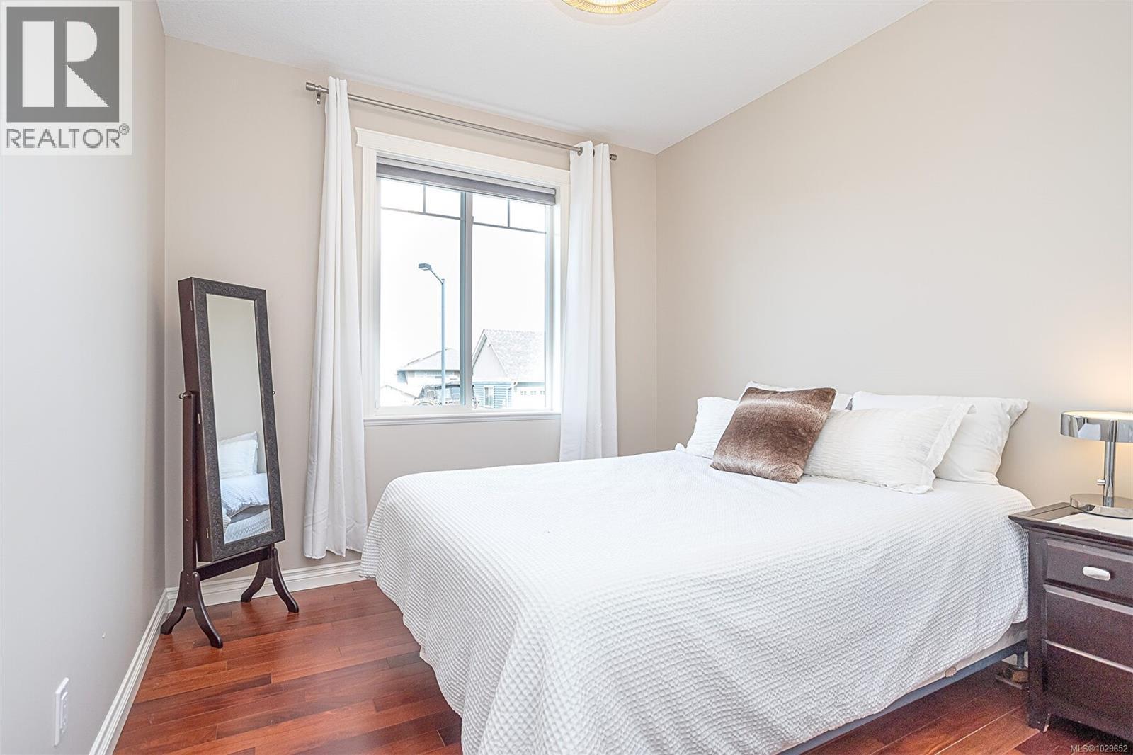 514 Ballou Pl - 25