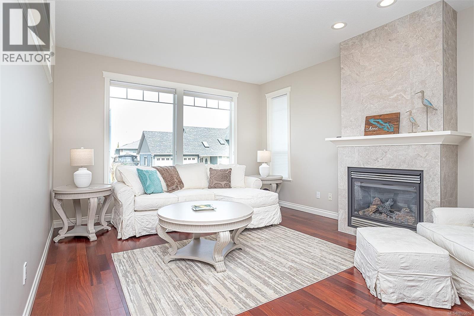514 Ballou Pl - 3