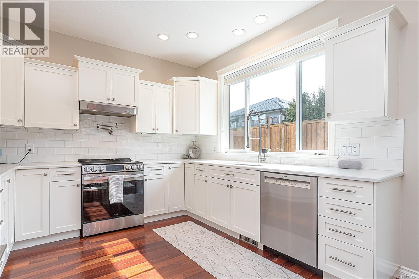 514 Ballou Pl - 18