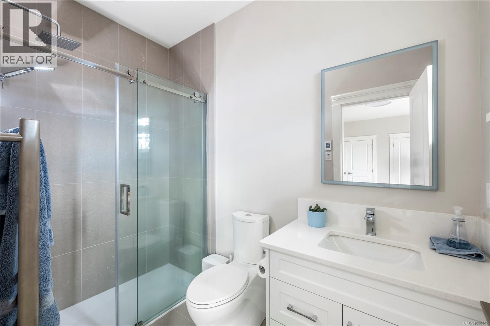 3350 Weald Rd - 45