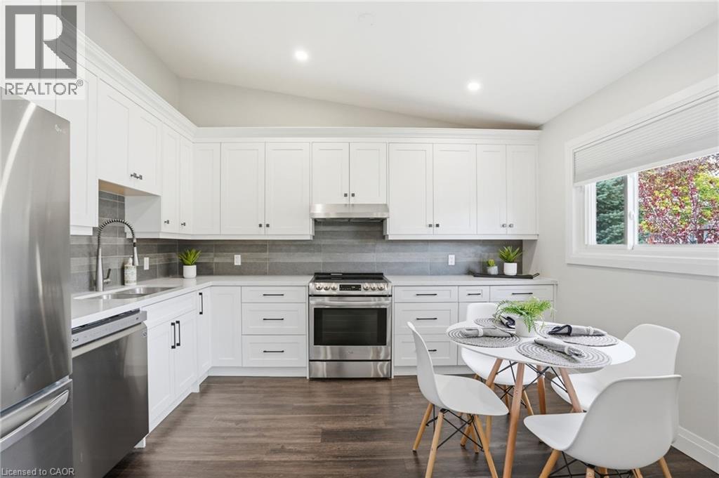 114 LUSCOMBE Street - 14