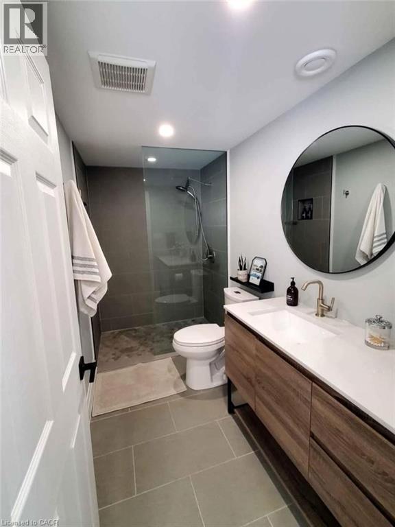 114 LUSCOMBE Street - 38