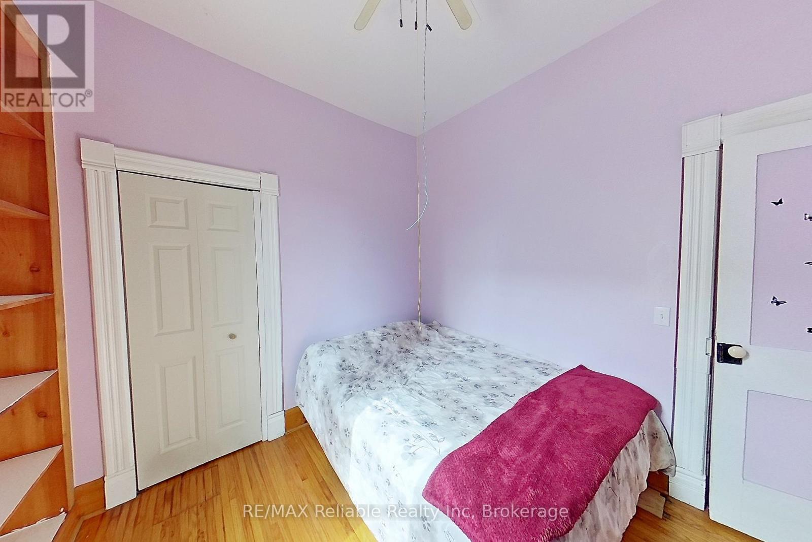 32 RATTENBURY STREET W - 22
