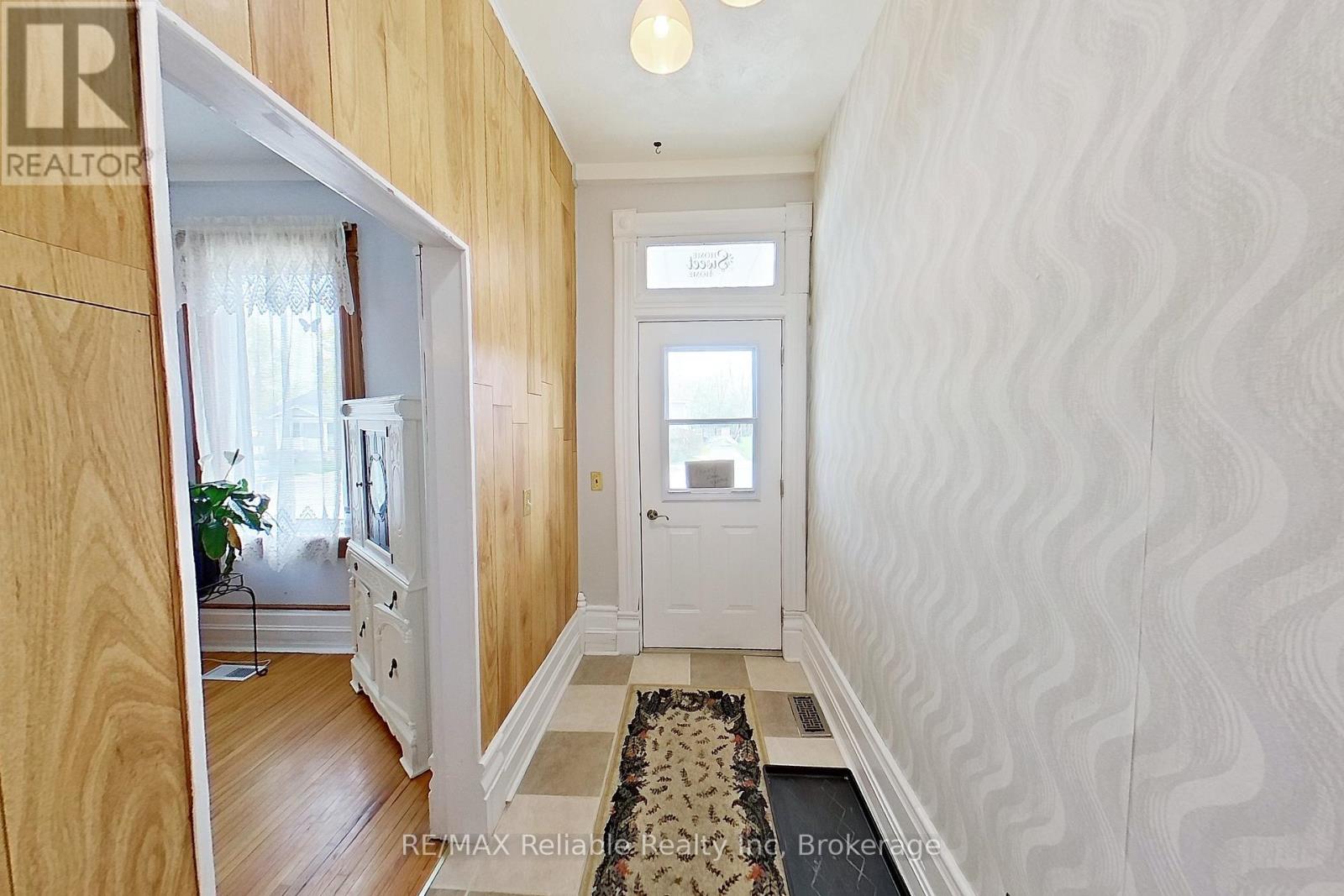 32 RATTENBURY STREET W - 28