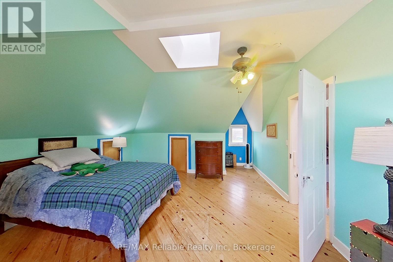 32 RATTENBURY STREET W - 30