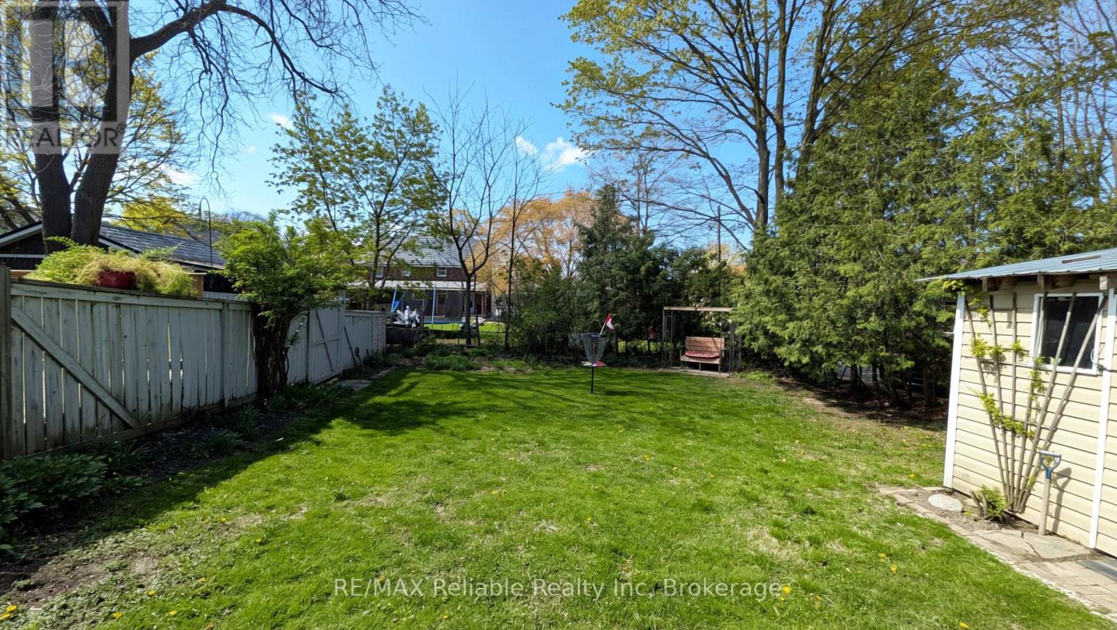 32 RATTENBURY STREET W - 40