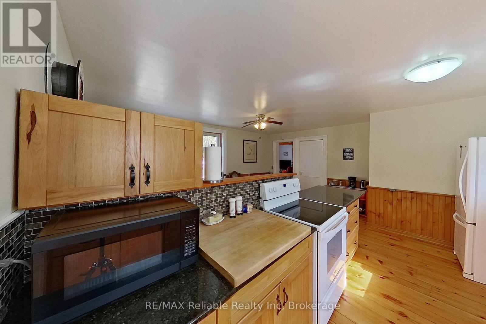 32 RATTENBURY STREET W - 9