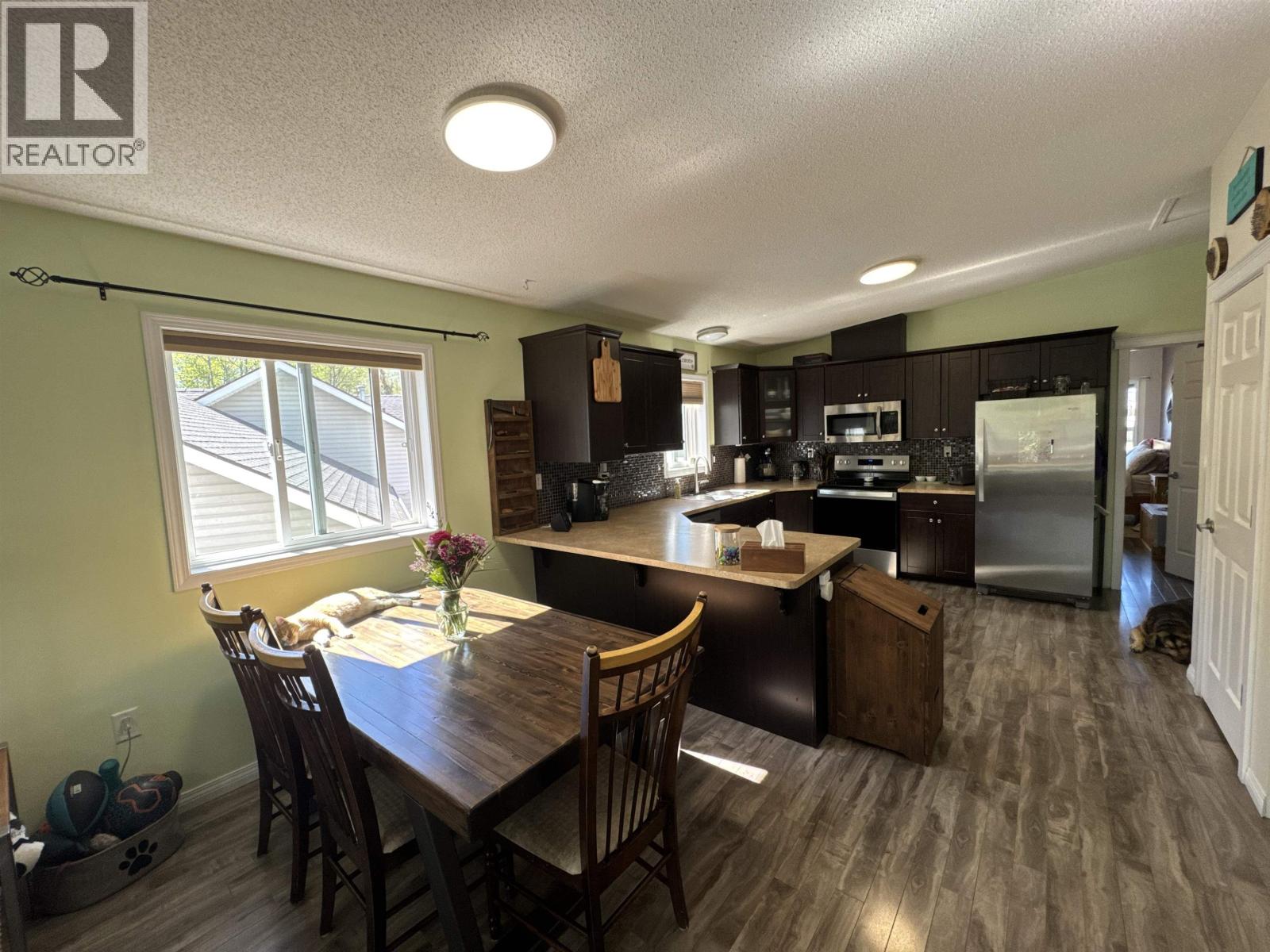9616 FAIRWAY AVENUE - 4