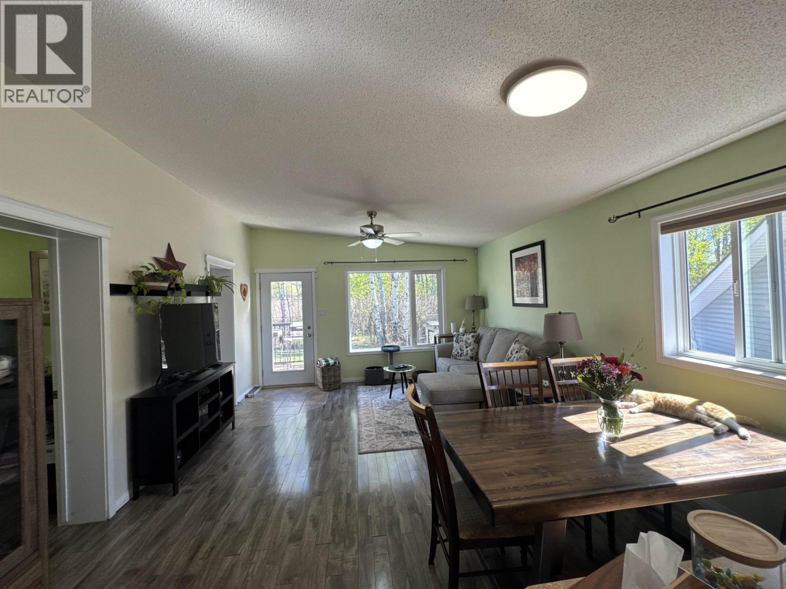 9616 FAIRWAY AVENUE - 5