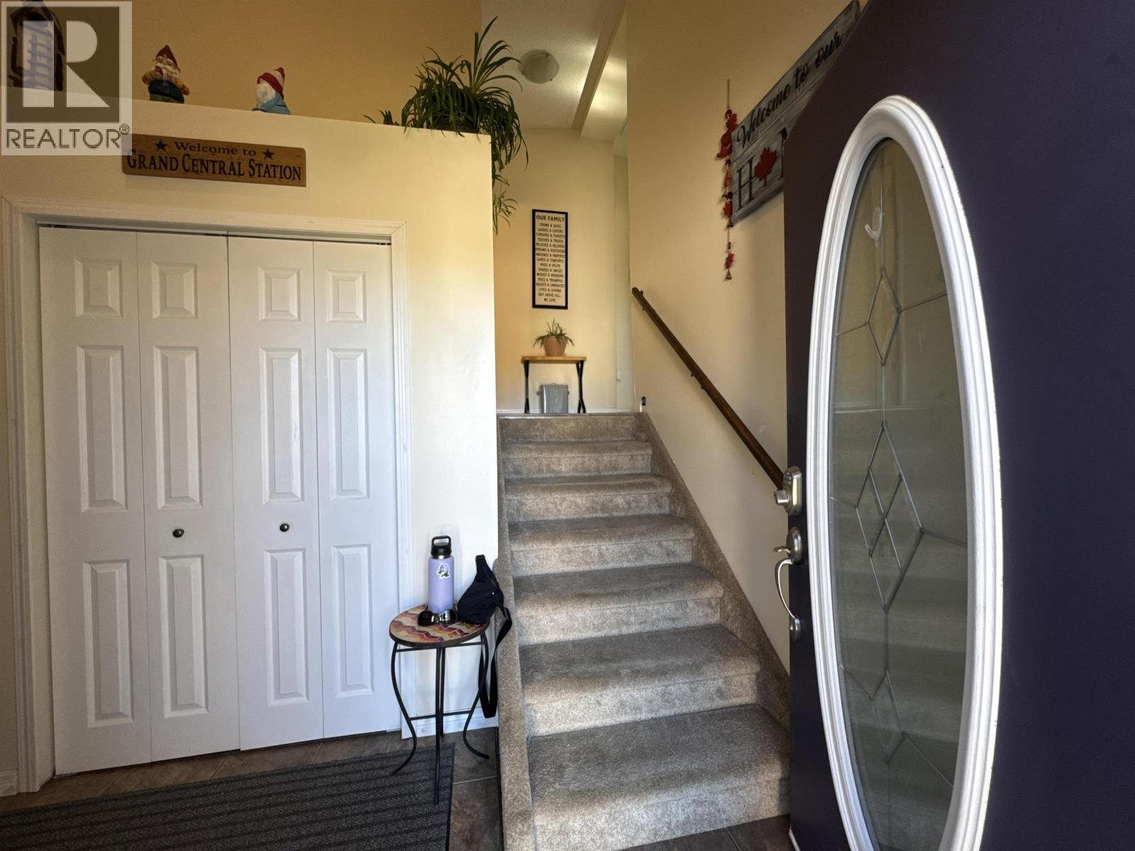 9616 FAIRWAY AVENUE - 2