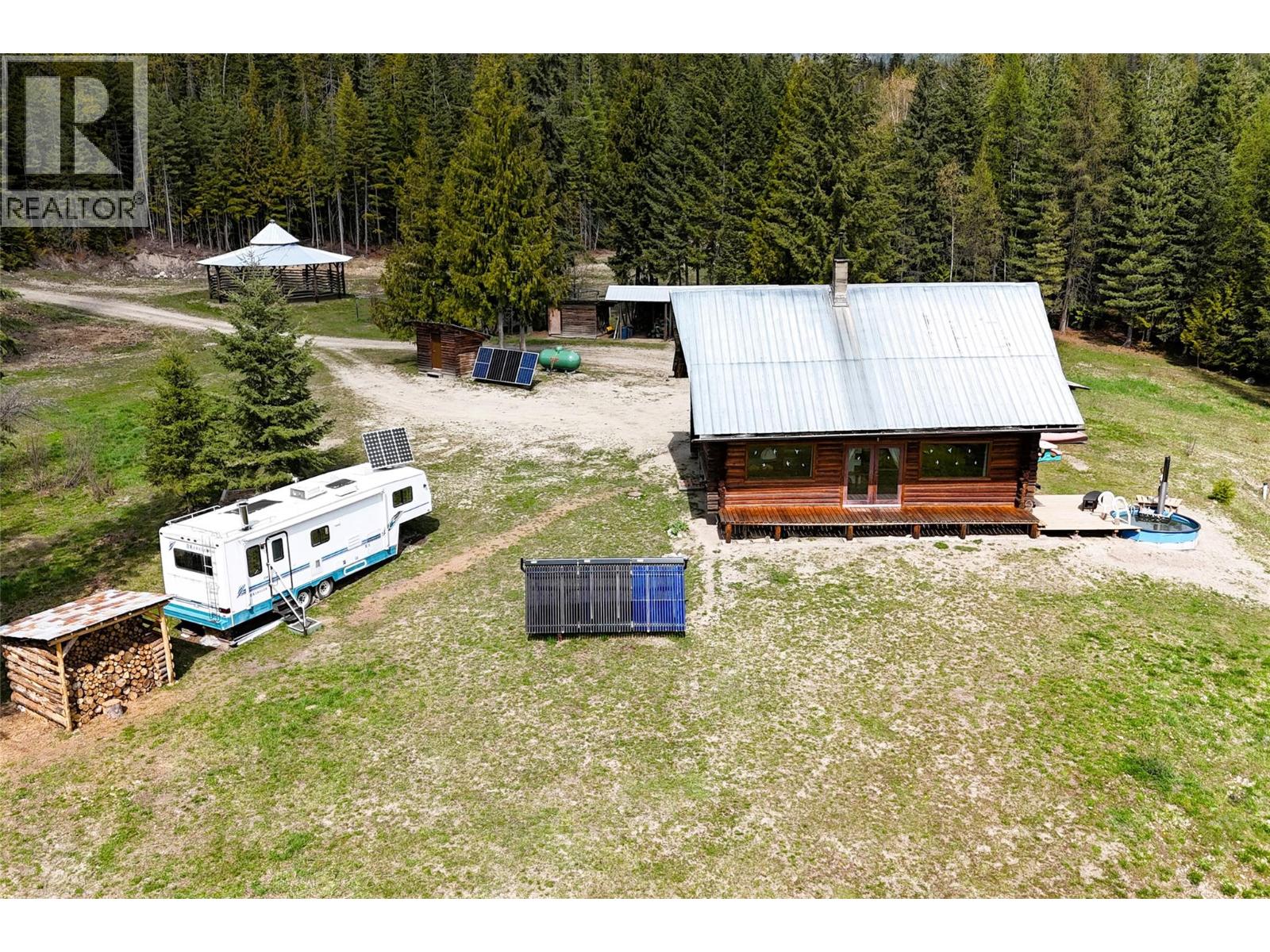 1425 Bobbie Burns Road - 4