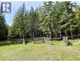1425 Bobbie Burns Road, Lumby, BC V0E2C4 Photo 29