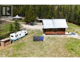 1425 Bobbie Burns Road, Lumby, BC V0E2C4 Photo 33