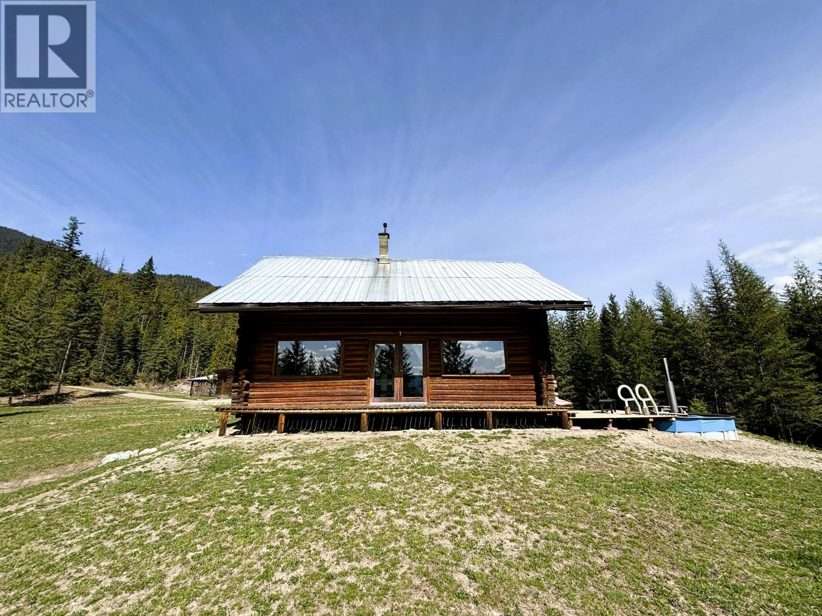1425 Bobbie Burns Road - 5