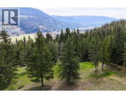 1425 Bobbie Burns Road, Lumby, BC V0E2C4 Photo 11