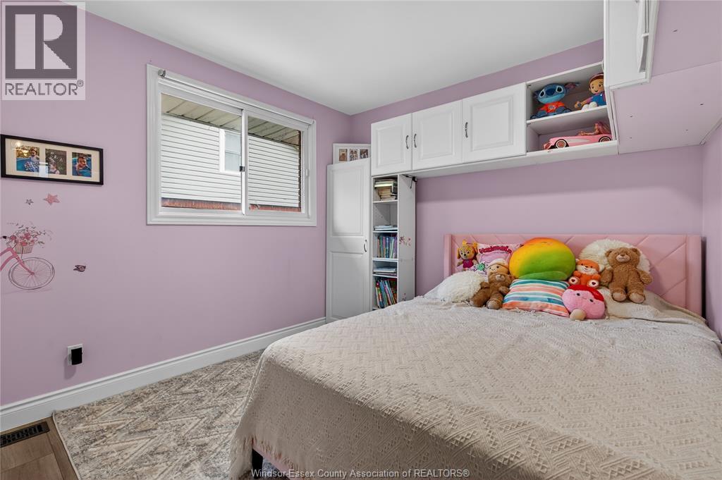 1481 ELLROSE, Windsor, Ontario, N8Y3X4 — Photo 3