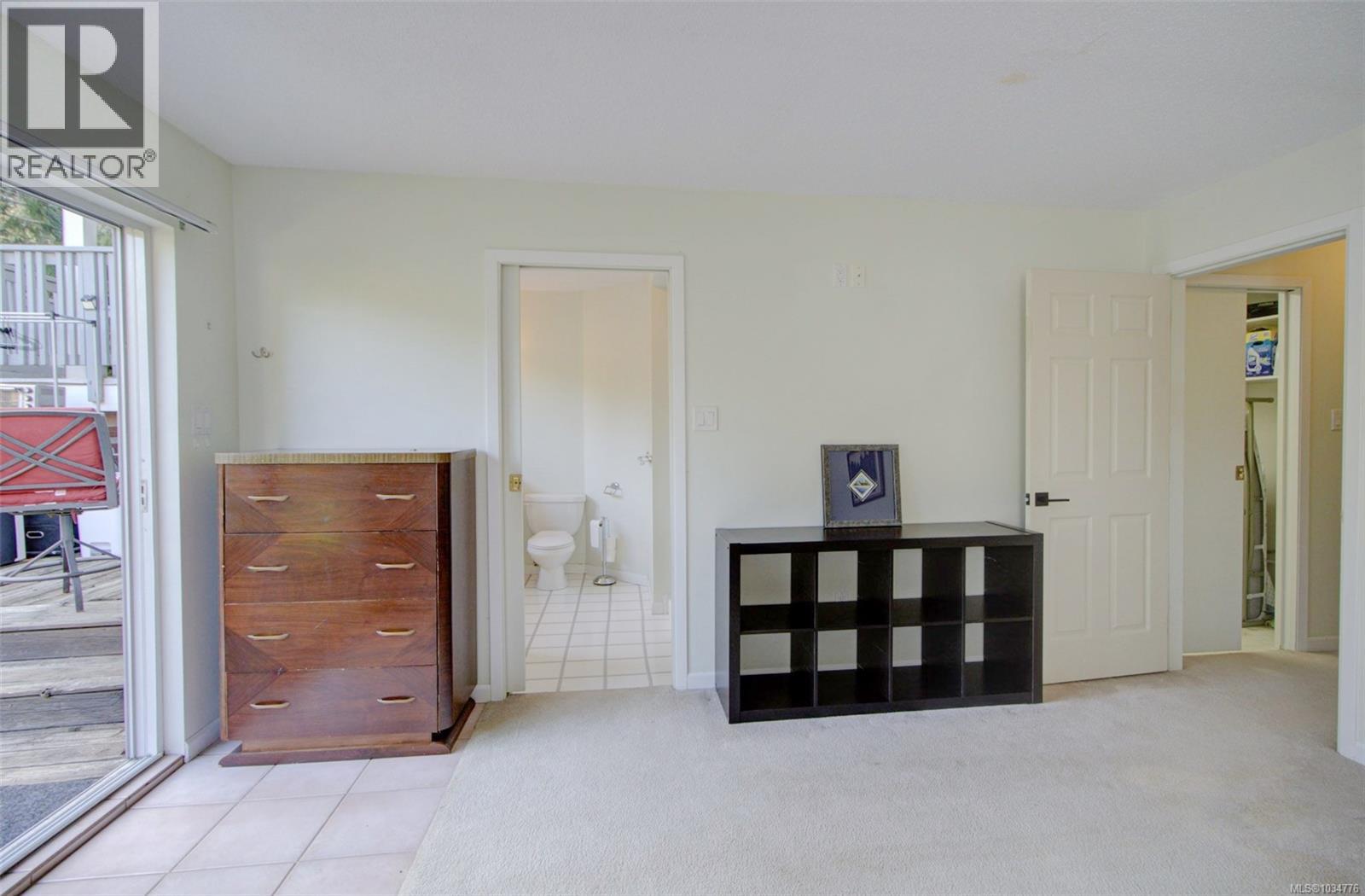 414 Donner Dr - 17