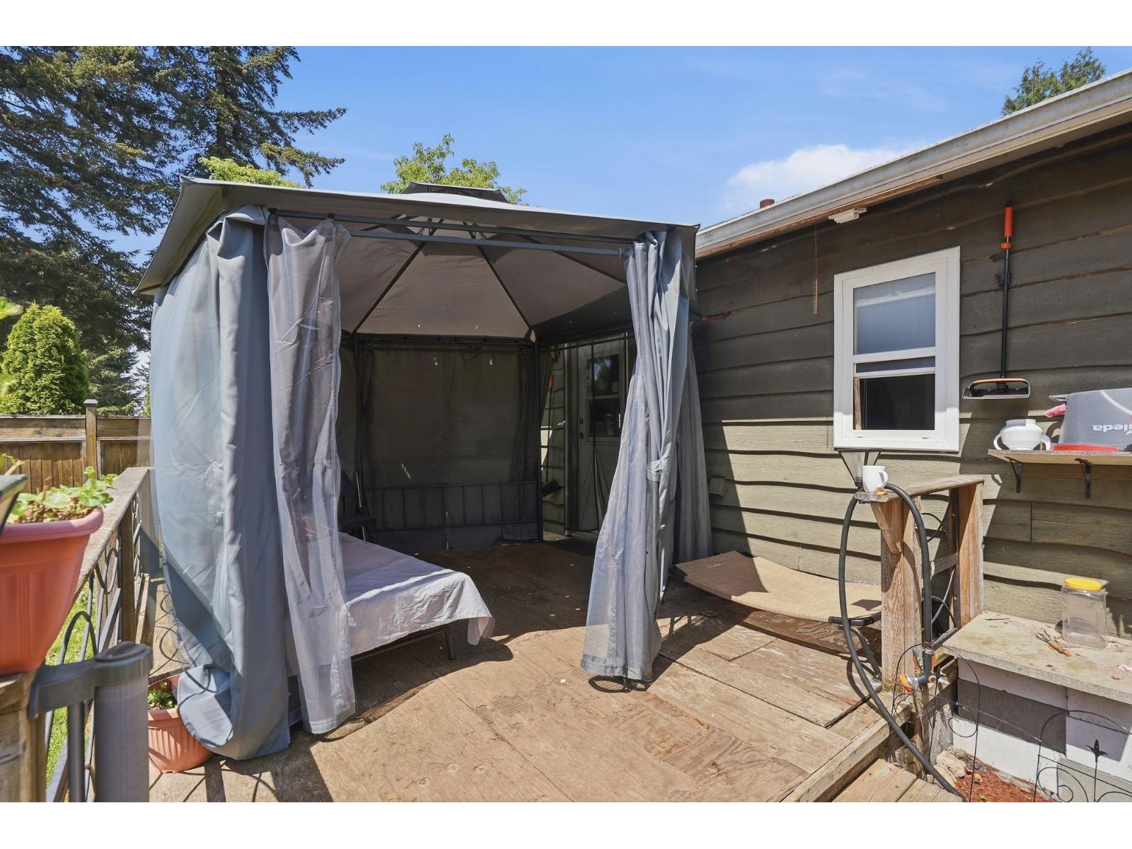 11470 95 Avenue, Delta