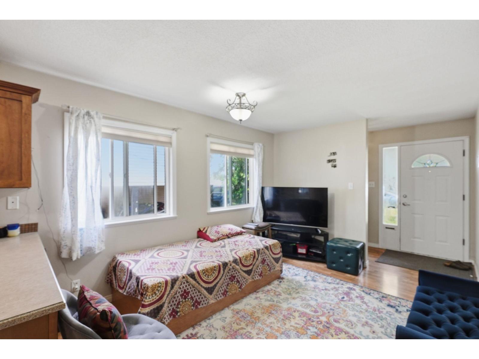 11470 95 Avenue, Delta