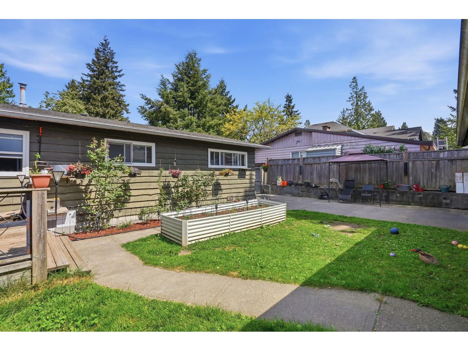 11470 95 Avenue, Delta