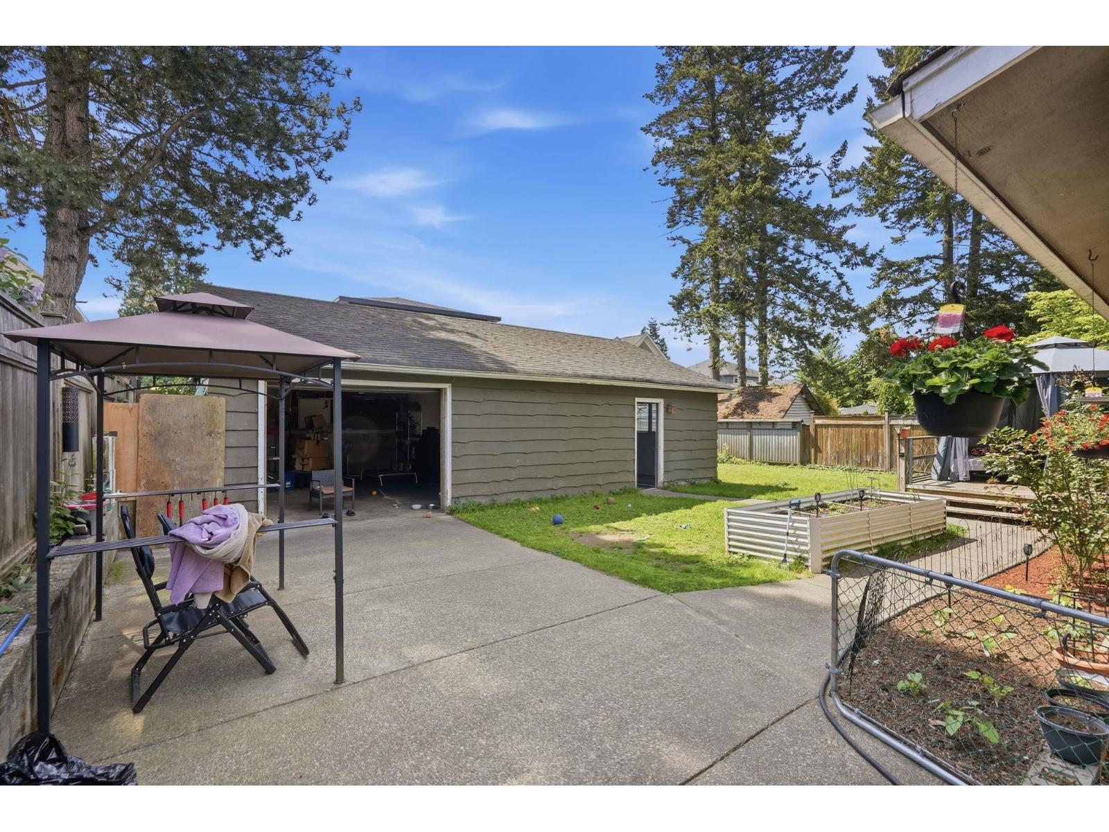 11470 95 Avenue, Delta