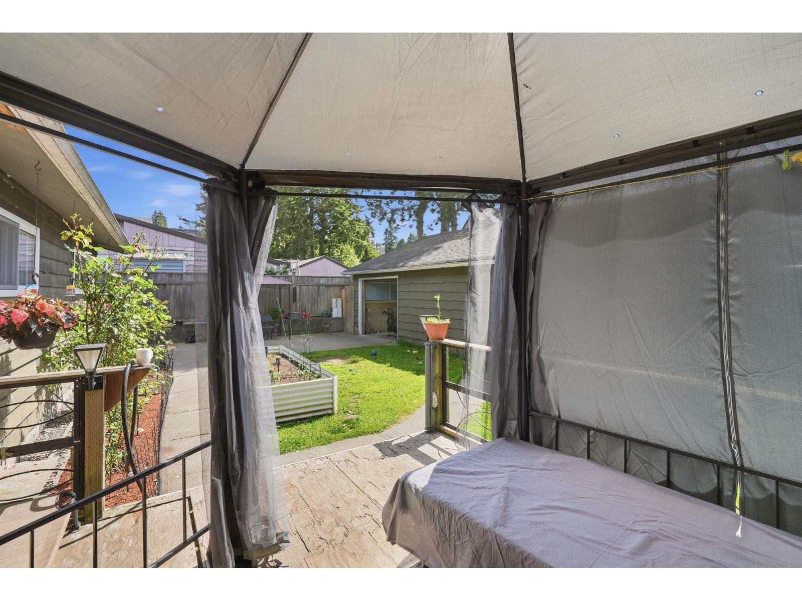 11470 95 Avenue, Delta