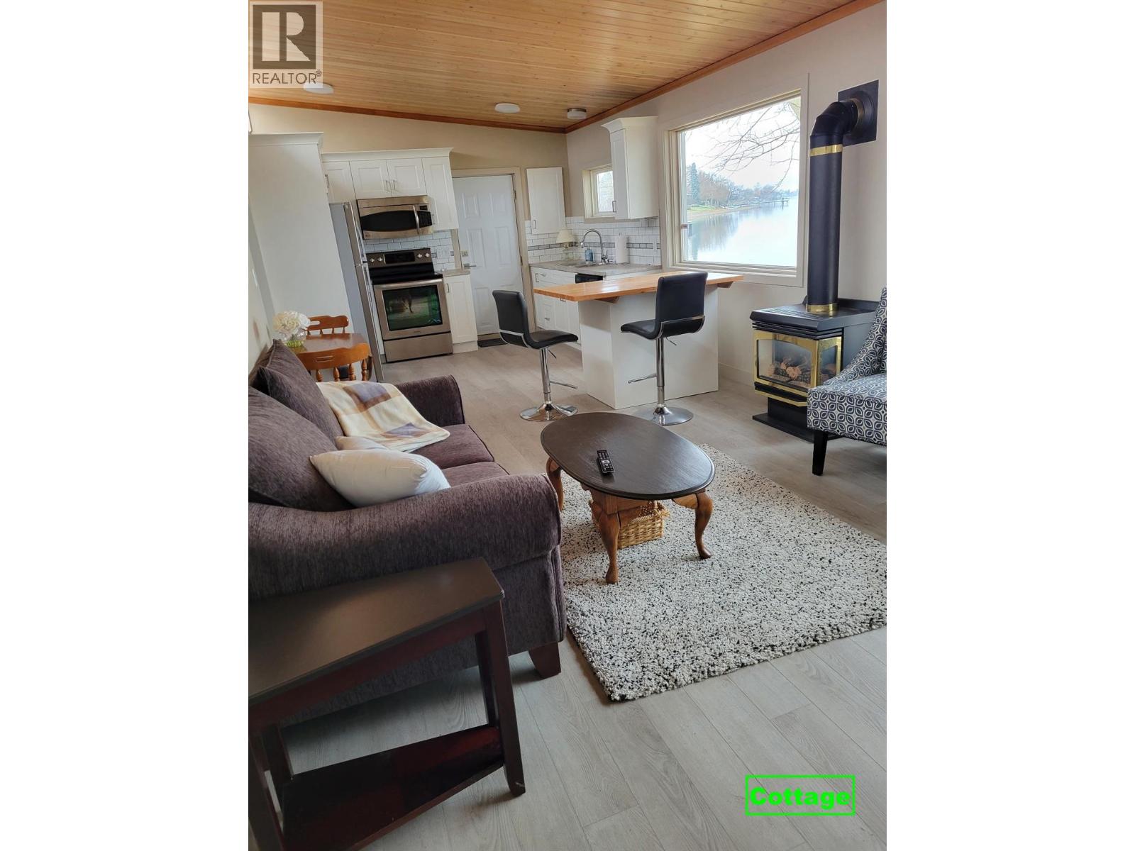 8405 104th Avenue, Osoyoos