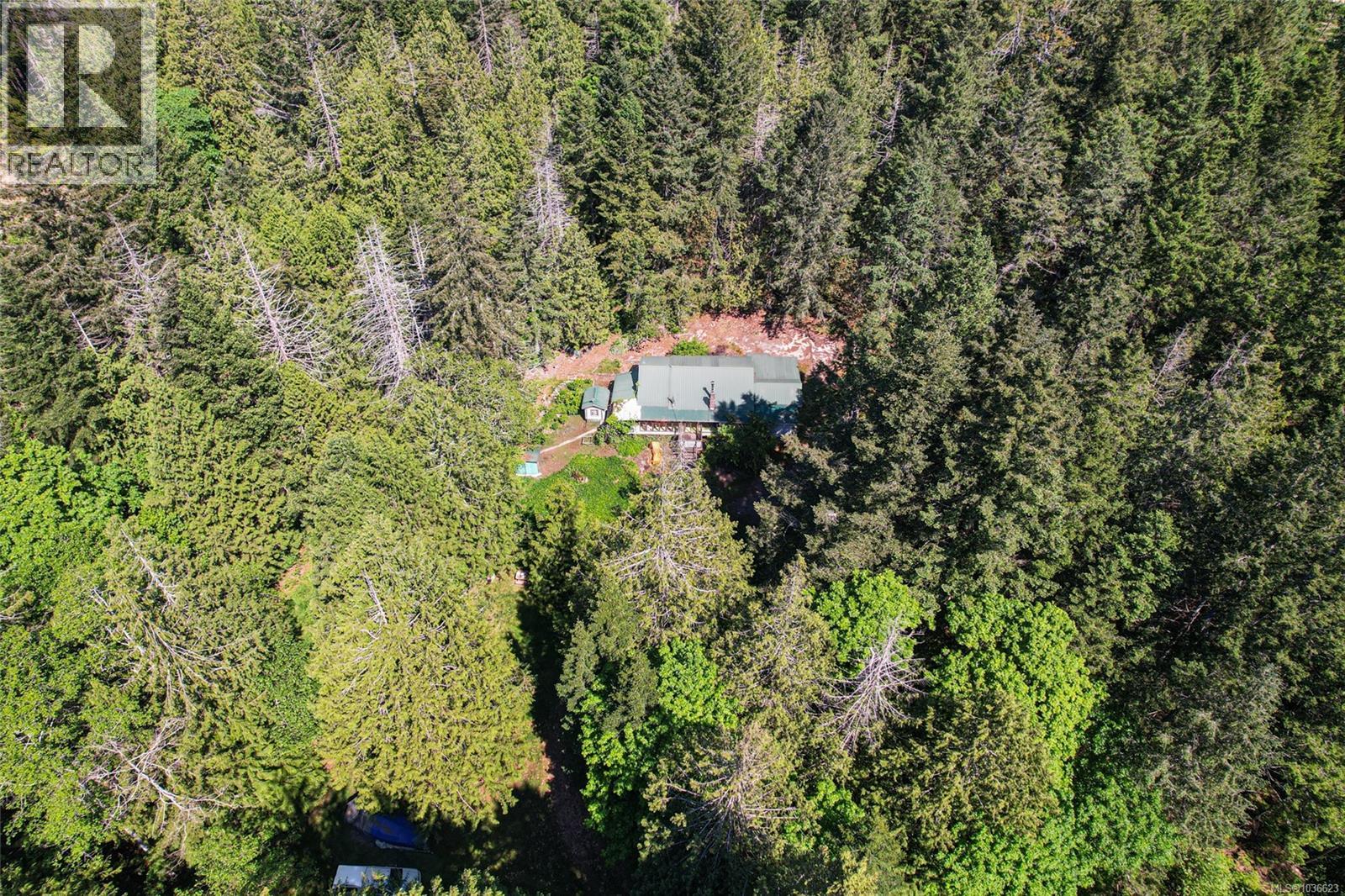 3070 Fairbairn Rd - 4
