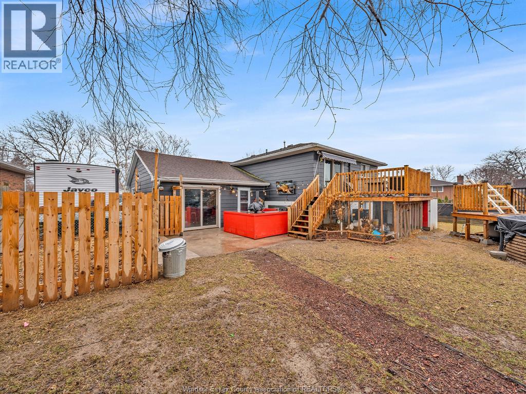 147 BOARDWALK AVENUE - 21