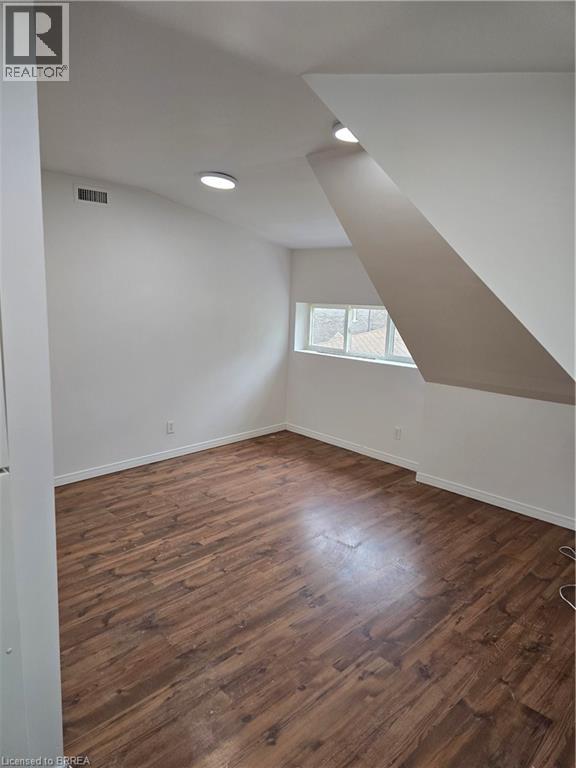 42 SHERIDAN Street Unit# Upper, Brantford, Ontario, N3T2P9 — Photo 6