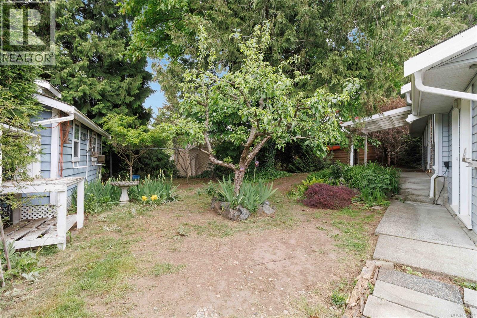 2626 Ernhill Dr - 27