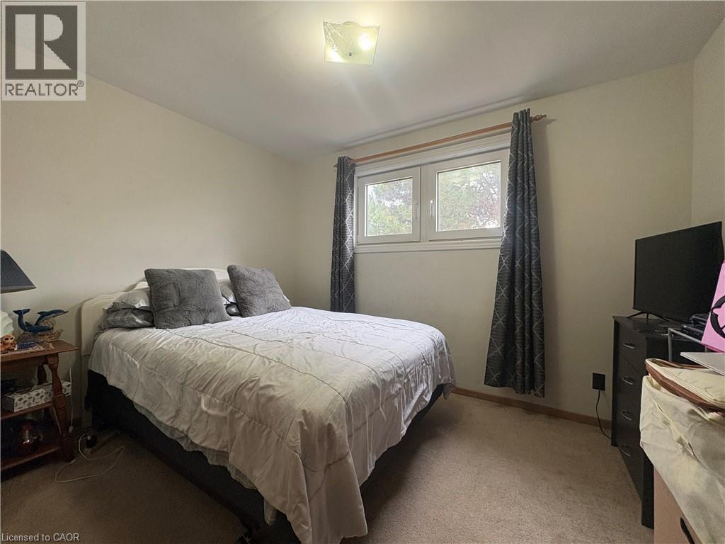 109 RIDGE Street, Hamilton, Ontario, L9A2X4 — Photo 3