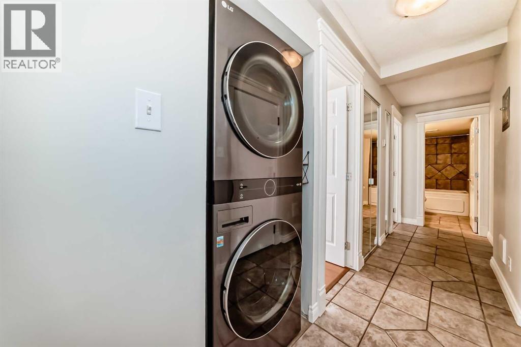 #303 835 18 Avenue SW - 36
