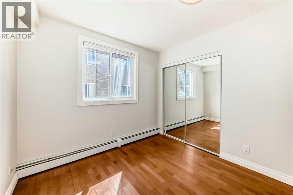 #303 835 18 Avenue SW - 31