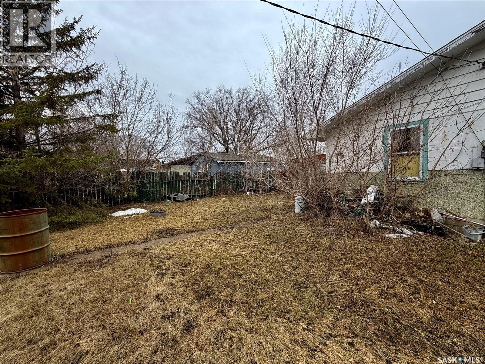 1915 15th STREET W - 18