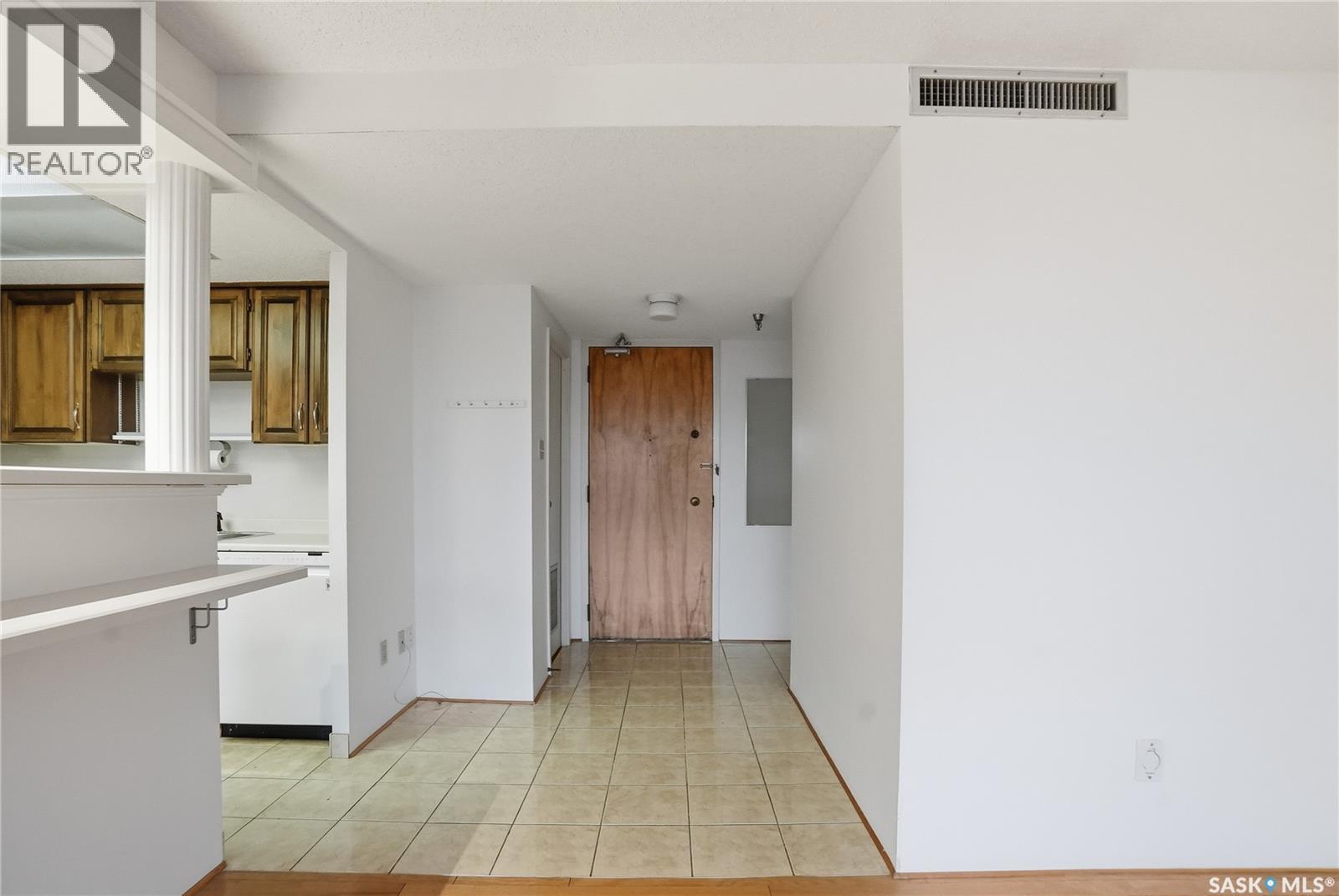 #905 315 5th AVENUE N - 14