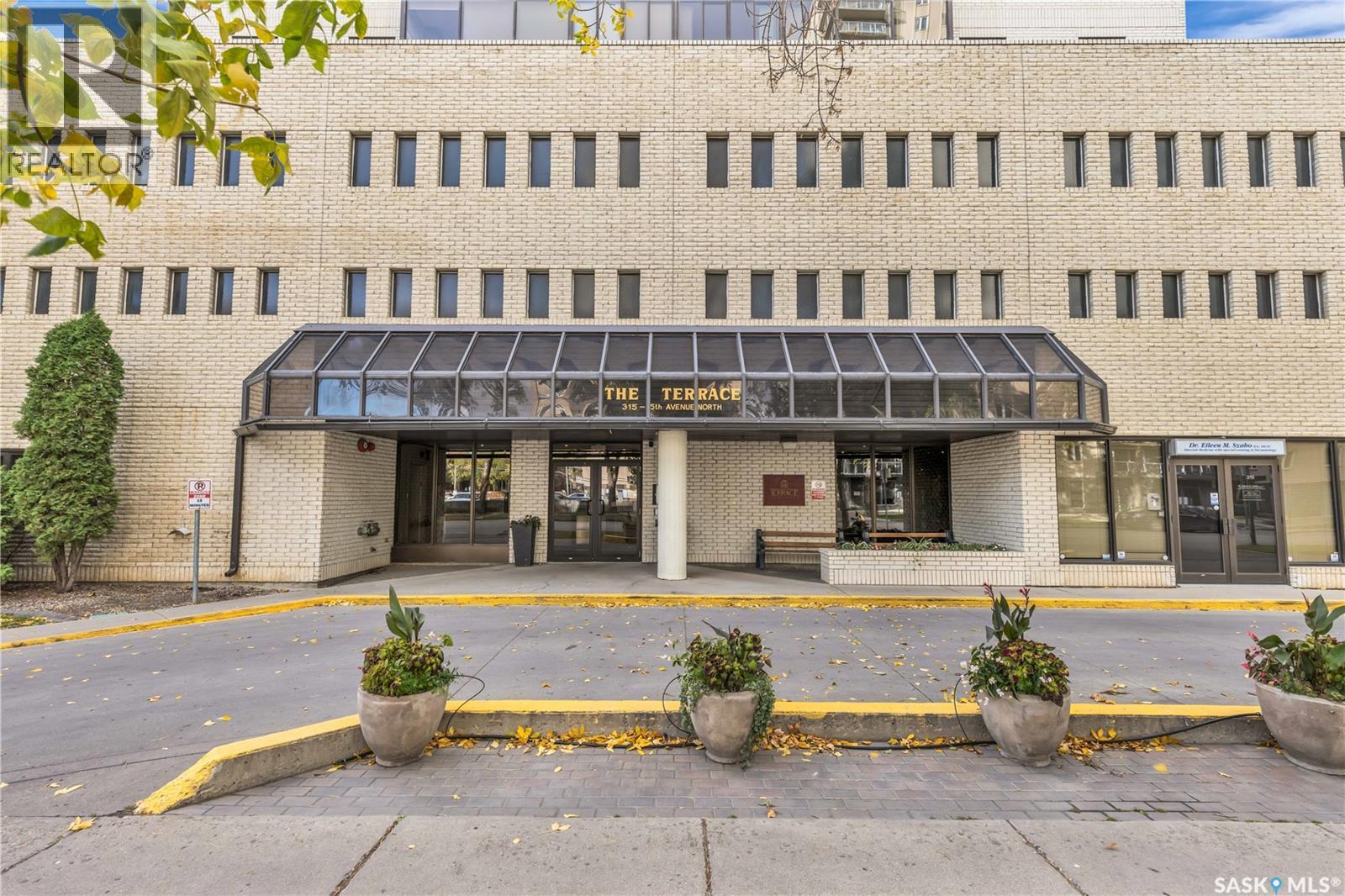#905 315 5th AVENUE N - Image 3