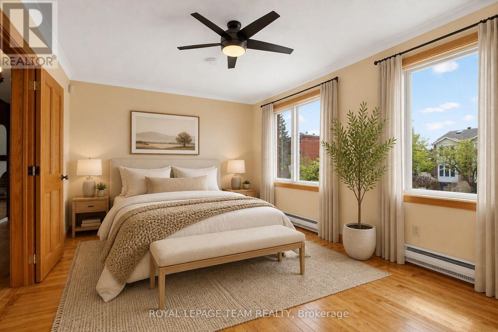 77 WEST PRESLAND ROAD - 15